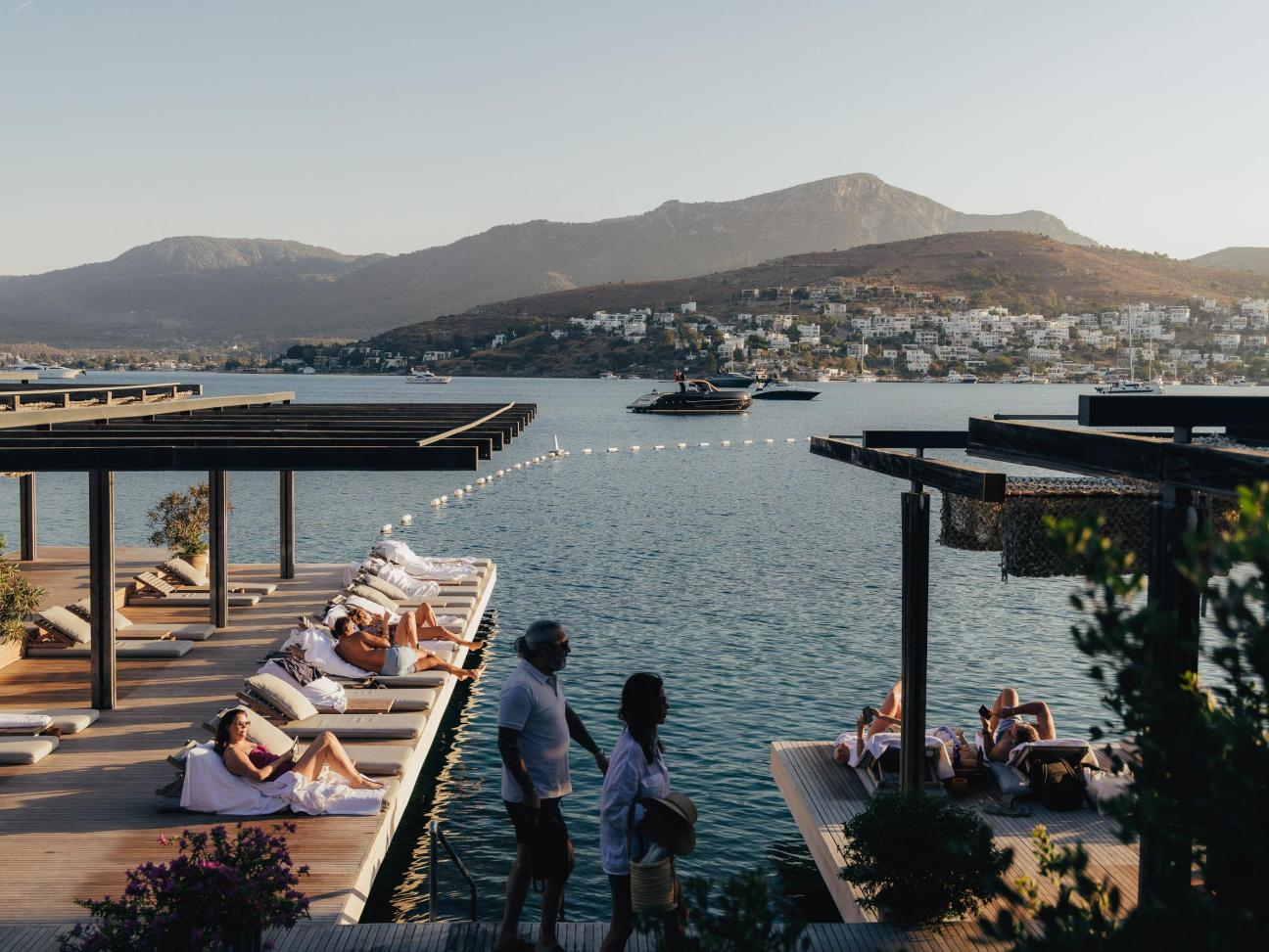 Macakizi Hotel's private pier