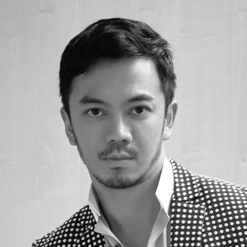 A portrait of Vorravit Siripark.