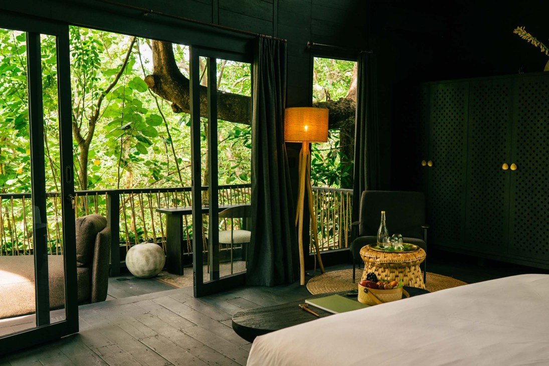 Oshom hotel Bali bedroom
