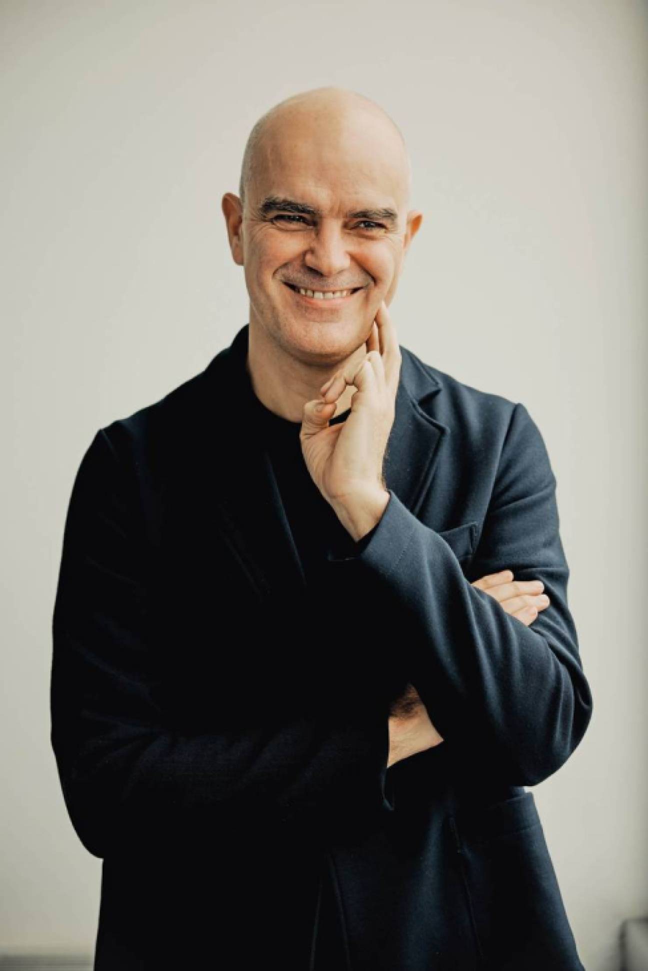 A portrait of Lowie Vermeersch.