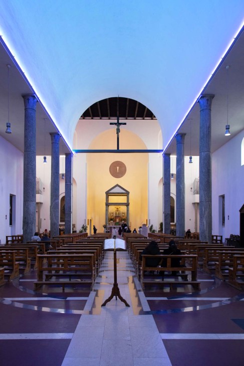 Inside the Chiesa di Santa Maria Annunciata