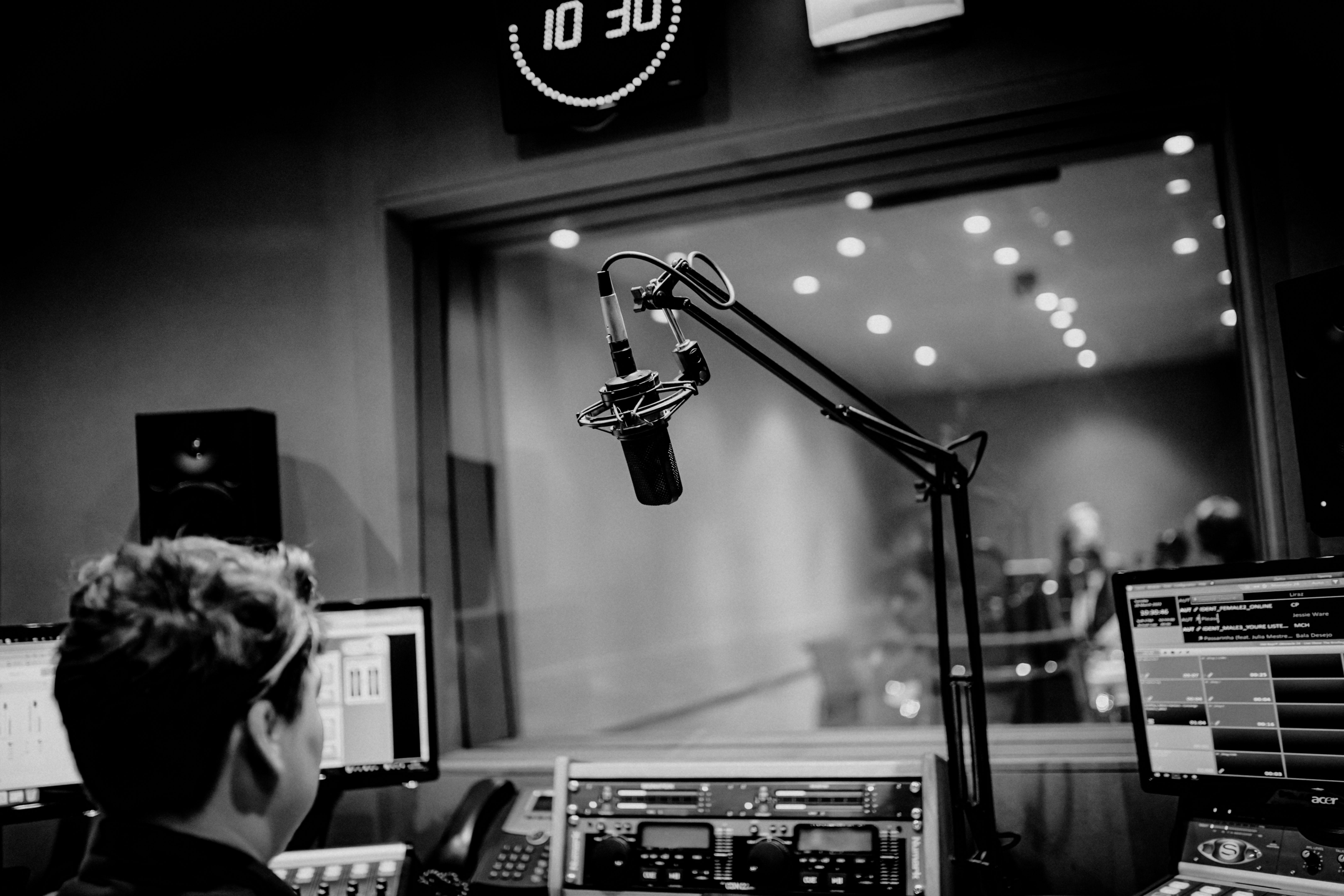Monocle radio studio