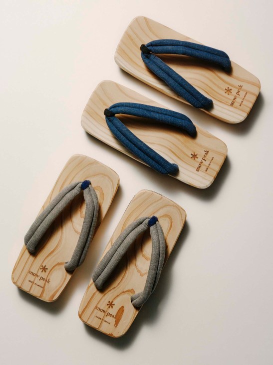 Geta sandals by Snow Peak