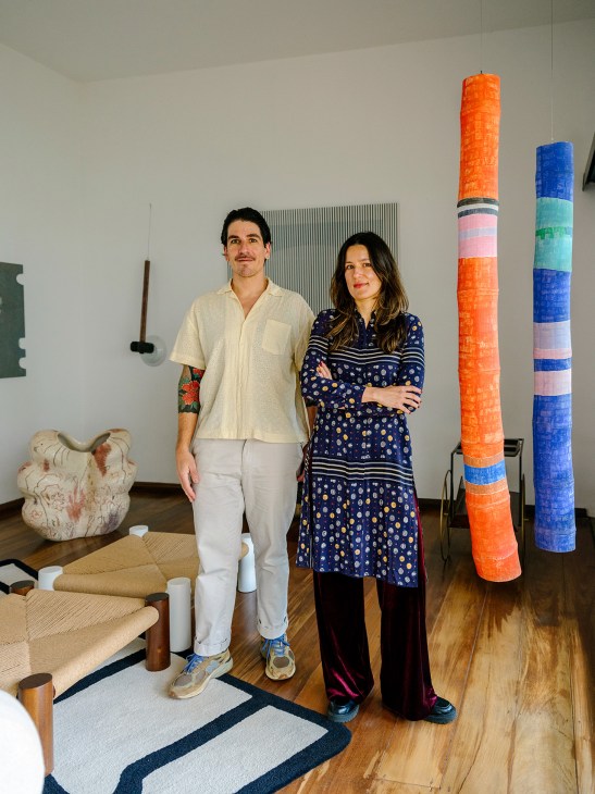 André Visockis and Vivian Lobato, the owners of Apartamento 61