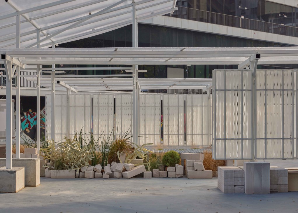 Pavillion - Botanical