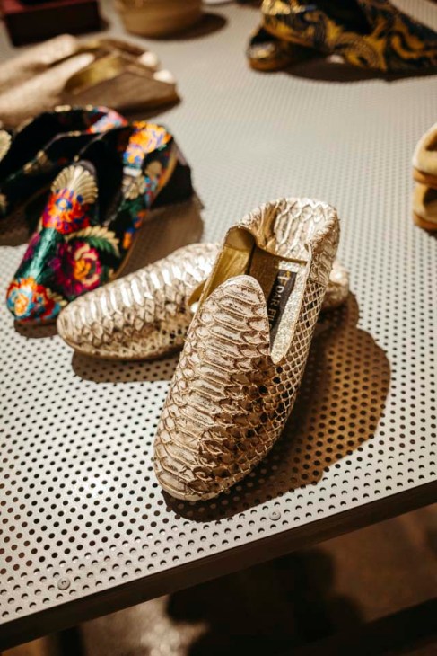 Qatari footwear