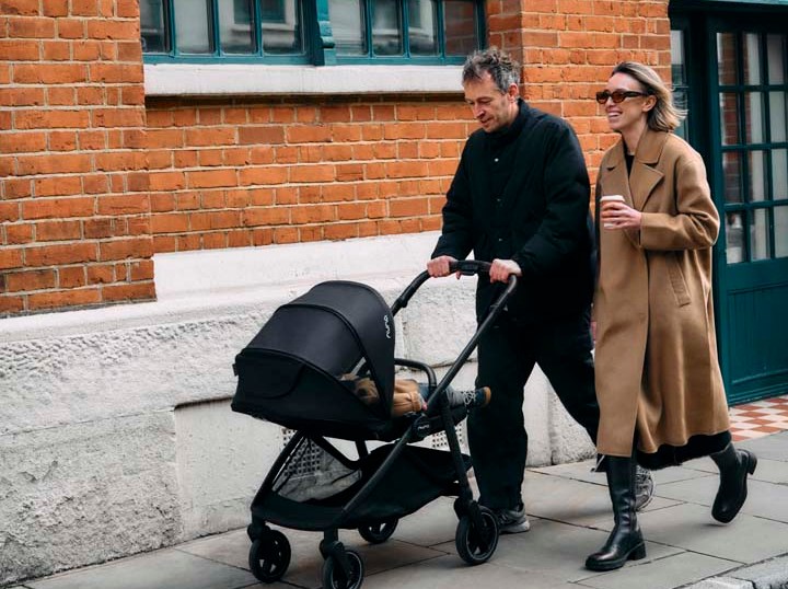 SWIV push chair