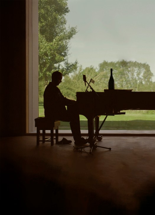 Max Richter playing the piano