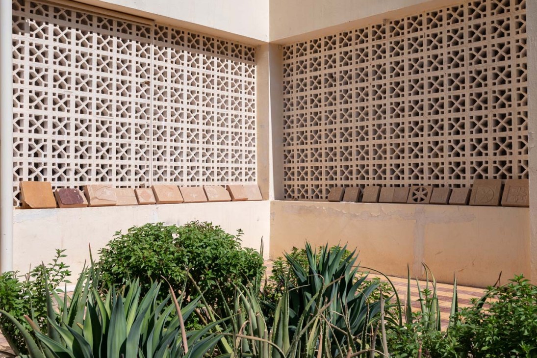 Original mashrabiah window architecture by Madrasat Addeera