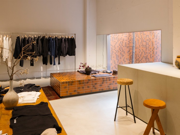 Kaptain Sunshine boutique