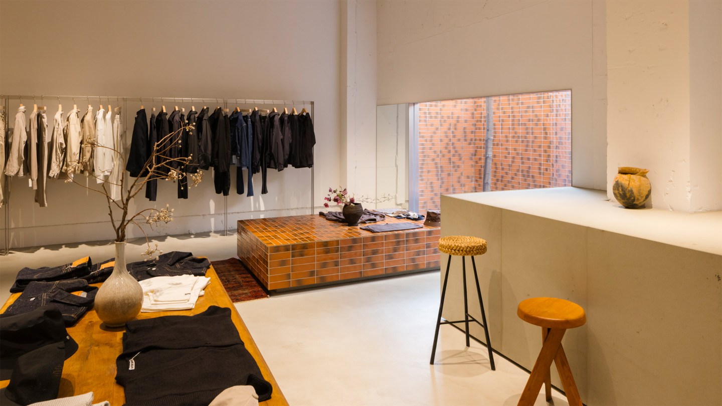 Kaptain Sunshine boutique