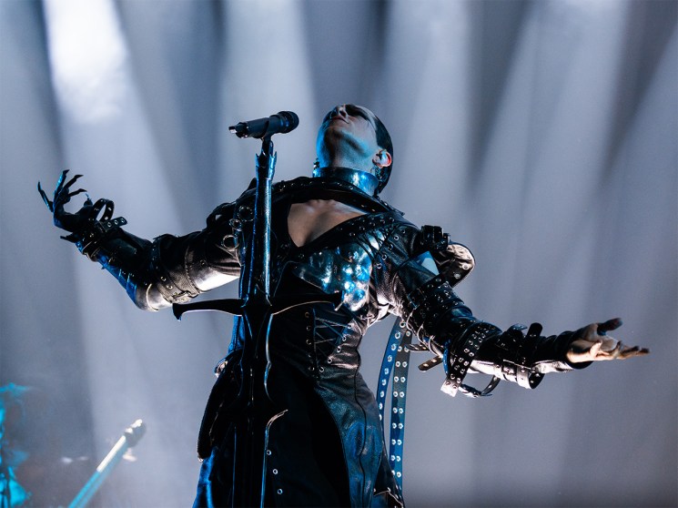Goth to a flame: Serbia’s Lavina performing ‘Kraj Mene’