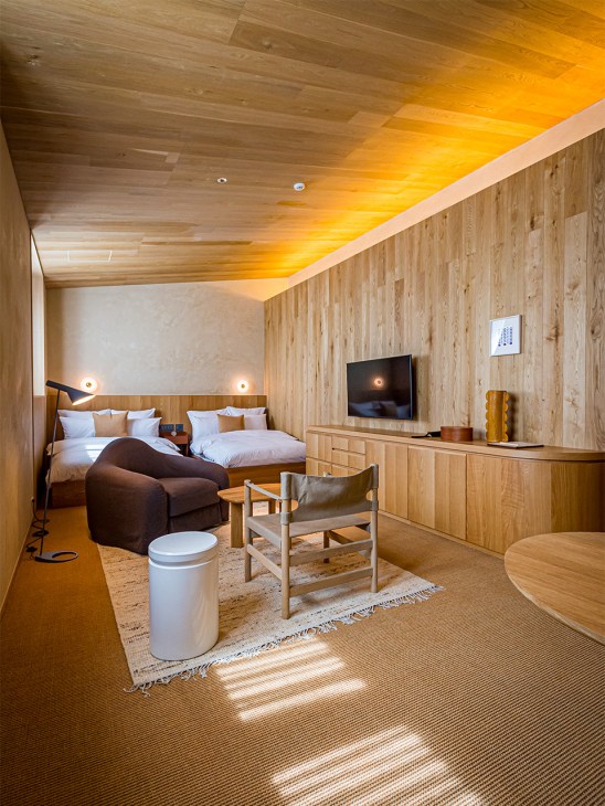 Modern cabin at Hacienda Karuizawa