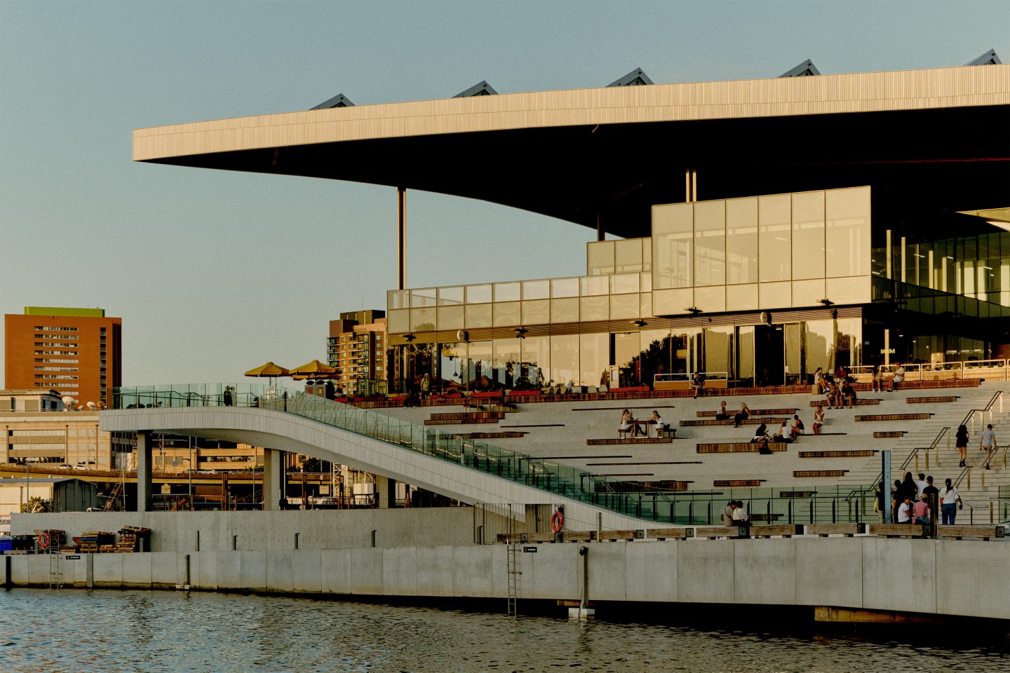 A shore cure for urban fatigue: How Sydney, New York and Kobe are rethinking their waterfronts