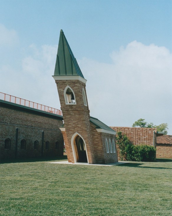 American artist Hugh Hayden’s ‘Huff and a Puff’ on San Giacomo island