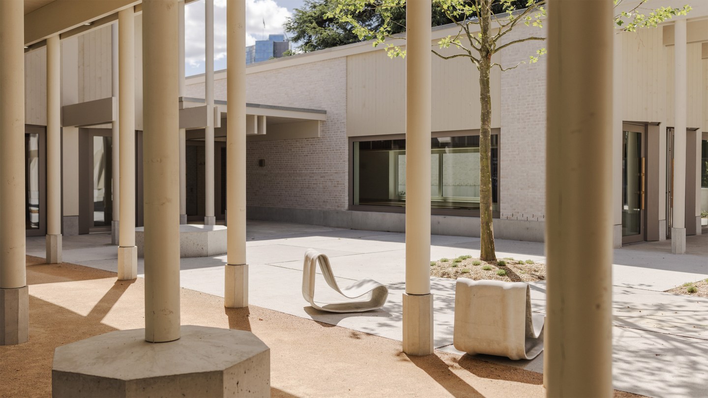 Diplomatic Design 101: The UN’s newest visitor centre is a study in architectural monotony 