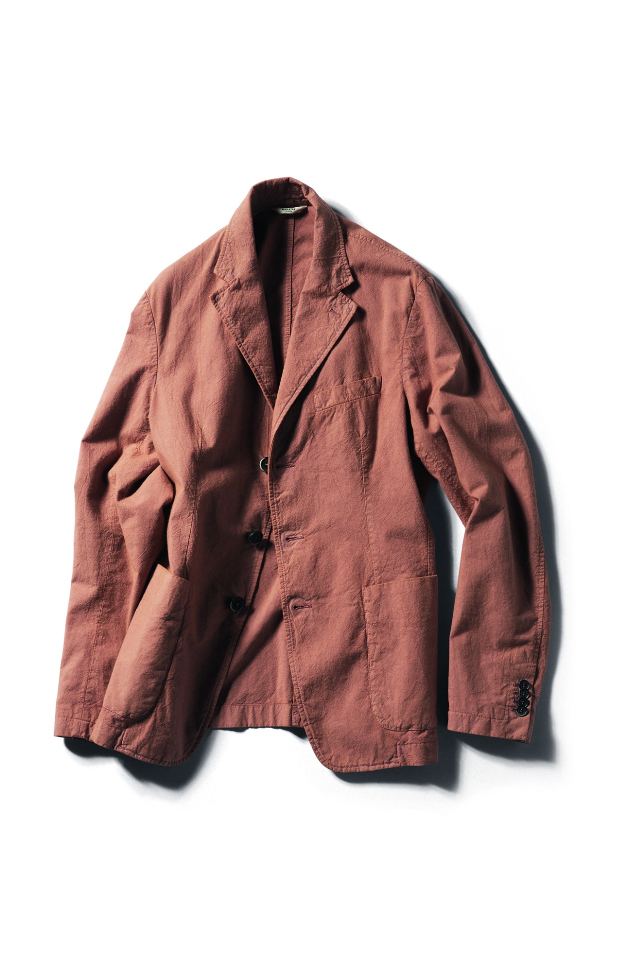 Terracotta colored casual blazer jacket by Barena Venezia with wrinkled texture and lapel collar
