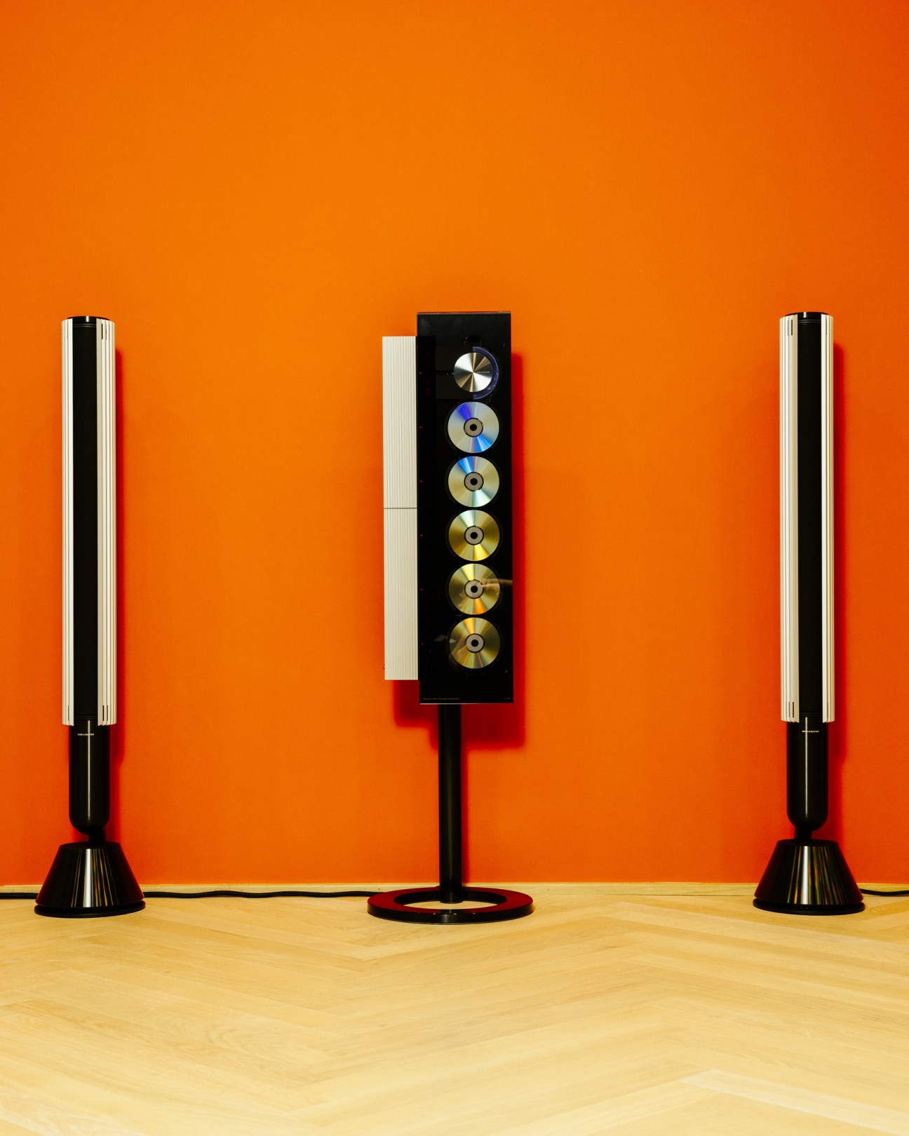 Refurbished Beosound 9000c from the 1990s with Beolab 28 speaker