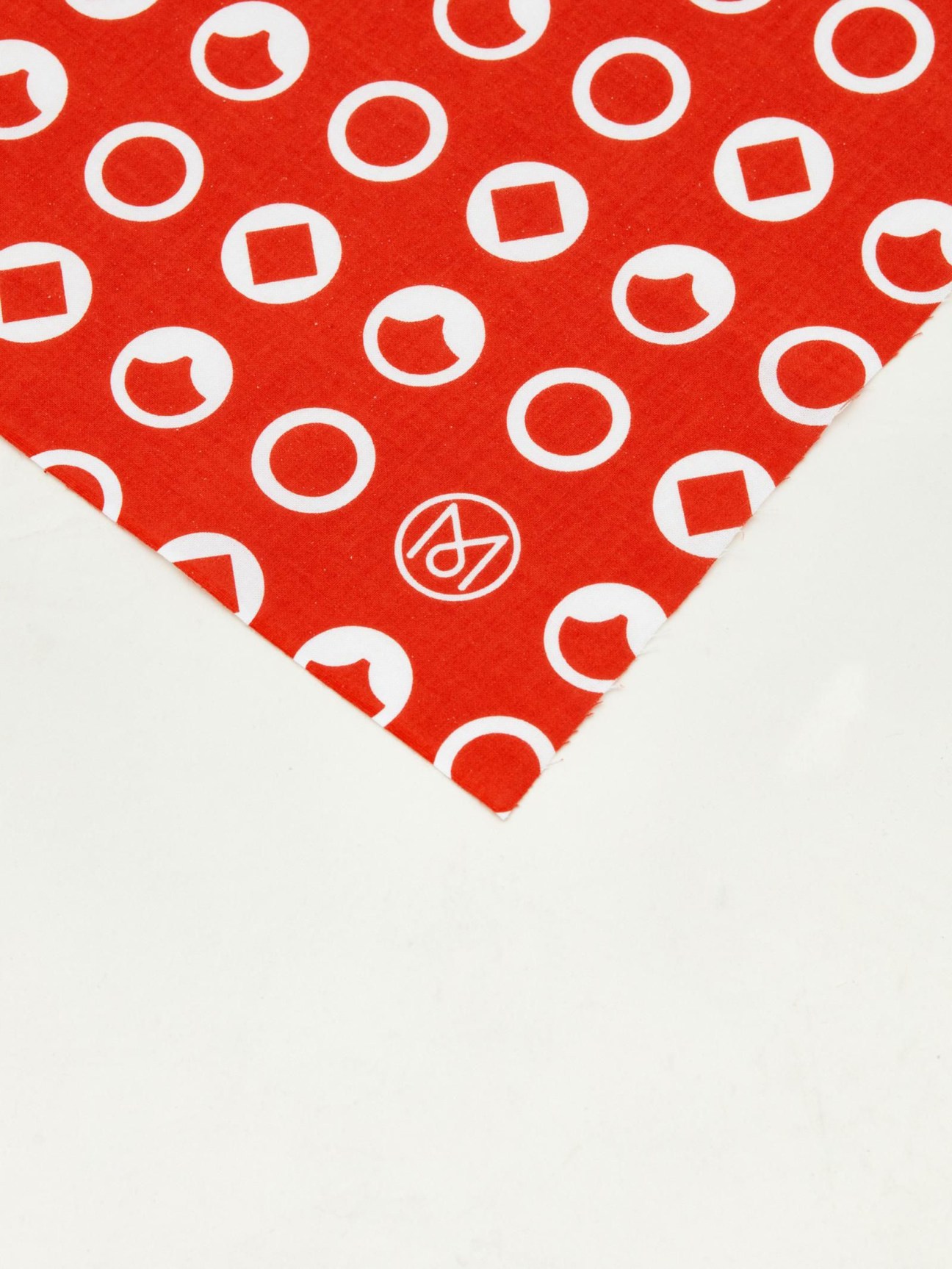 Traditional Japanese tenugui towel in cotton with Monocle design