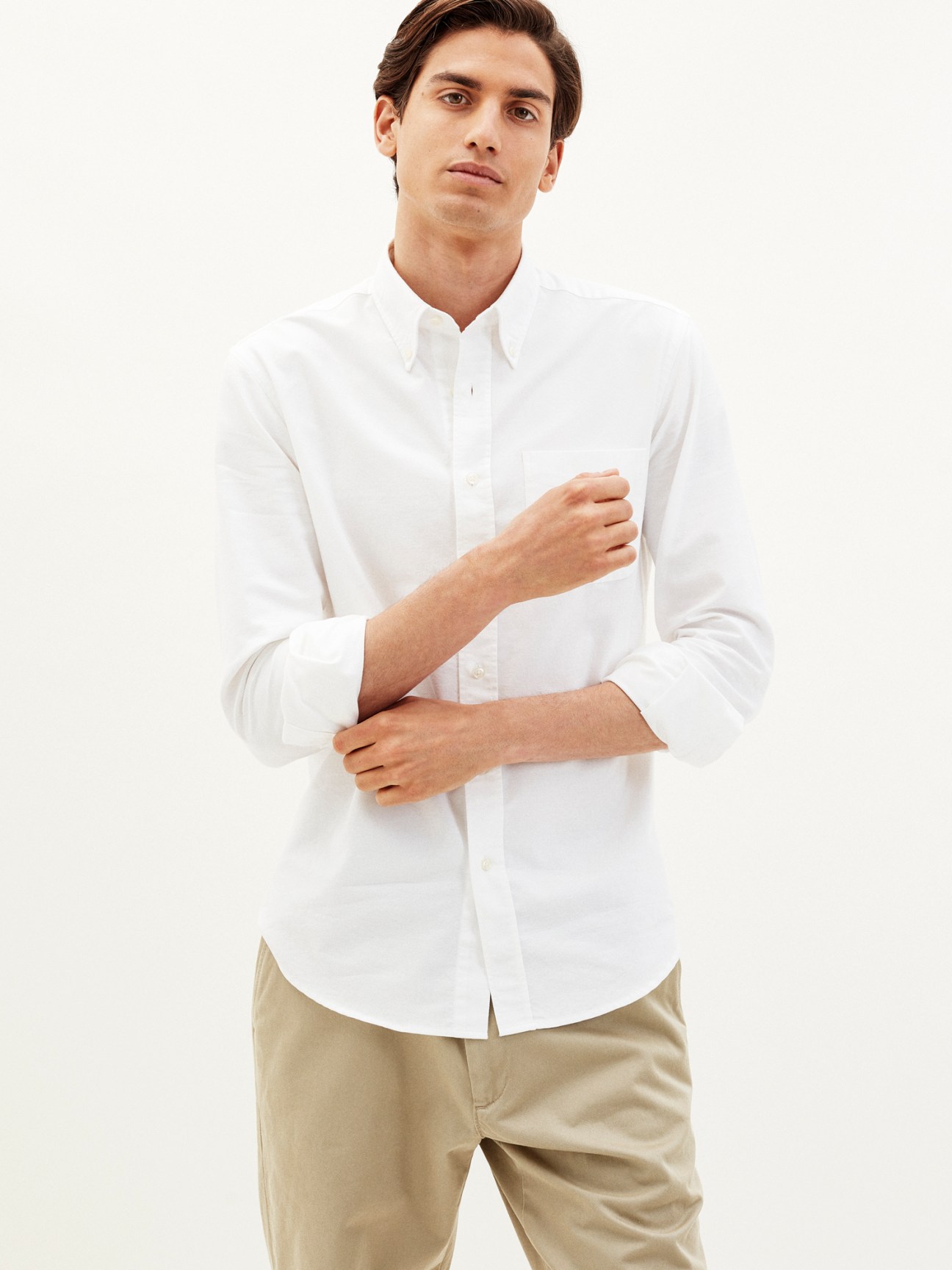 Trunk x Monocle button-down classic shirt in white cotton showing collar detail