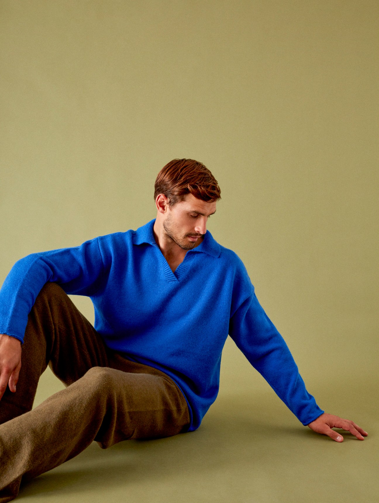 Model in soft cashmere knitwear and matching trousers