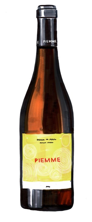Piemme 2018 wine bottle from Fattoria Le Pupille with yellow label and black foil cap.