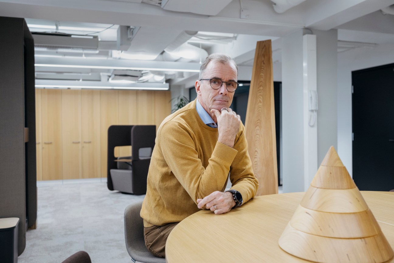 Portrait of Matti Mikkola, managing director of the Federation of Finnish Woodworking Industries