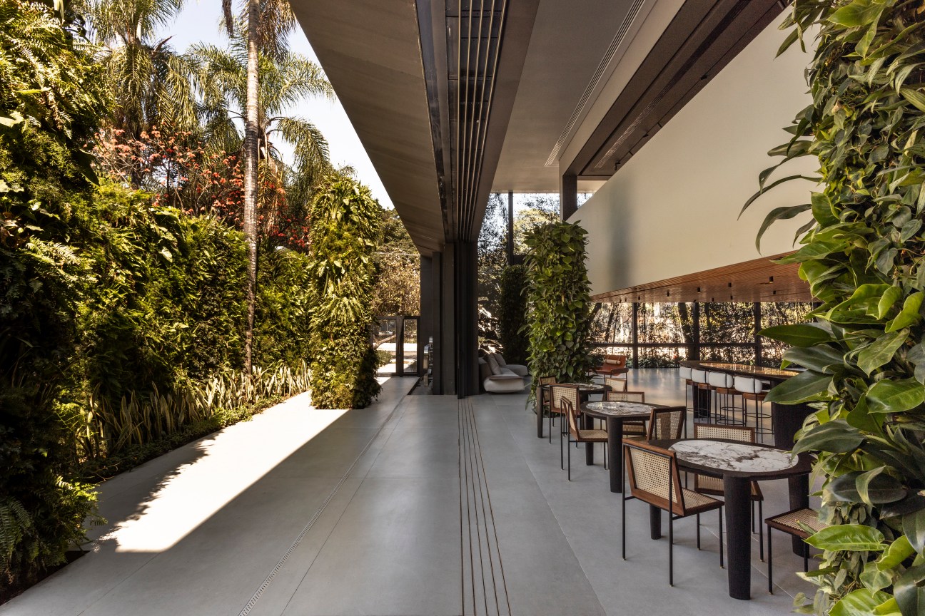 6.-roca-sao-paulo-gallery_bar-area.jpg
