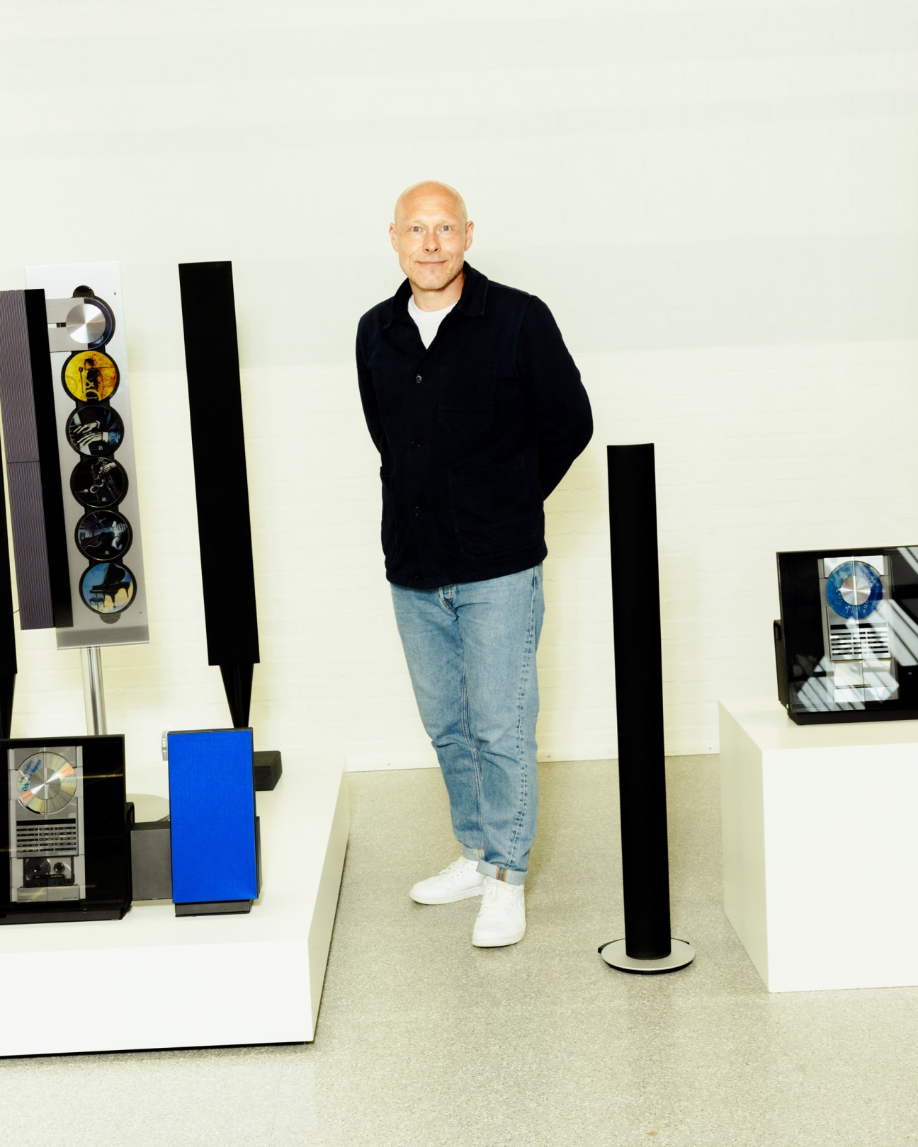 Mads Kogsgaard Hansen with a Beosound 9000