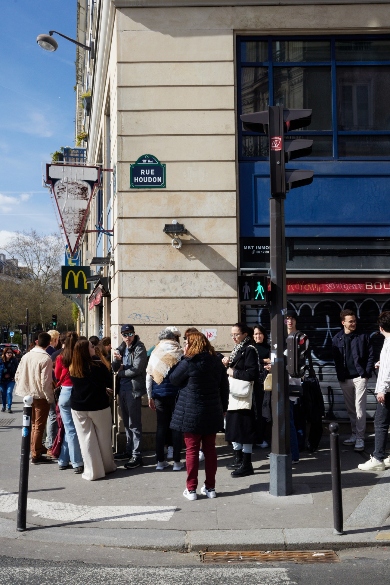 Close up of a restaurant queue