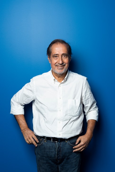 José Manuel Fernandes, Observador's co-founder and publisher, poses against a blue background.