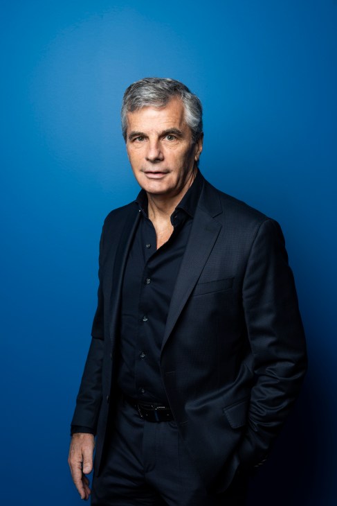 Portrait of António Carrapatoso, Observador co-founder and investor, against a blue background.