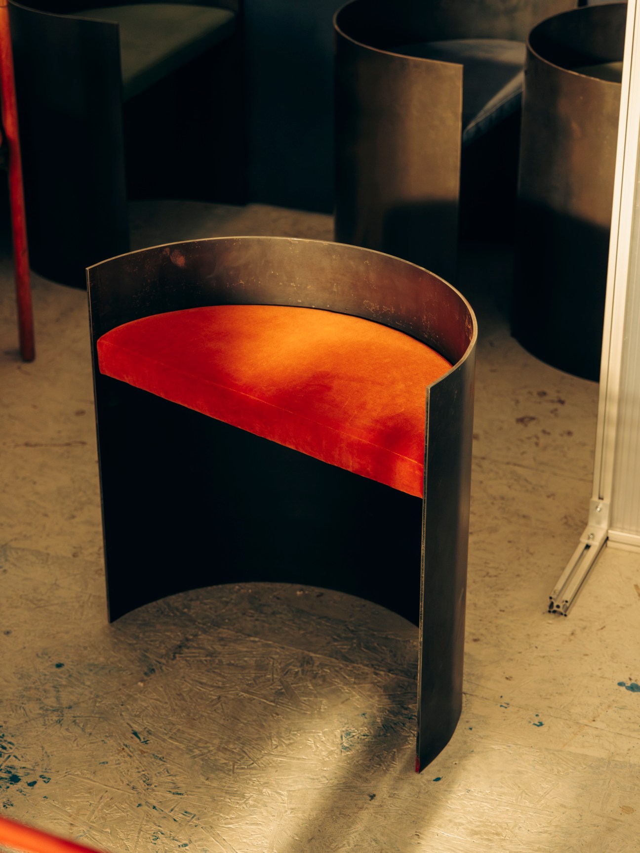 Frederik Fialin's curved sitting piece