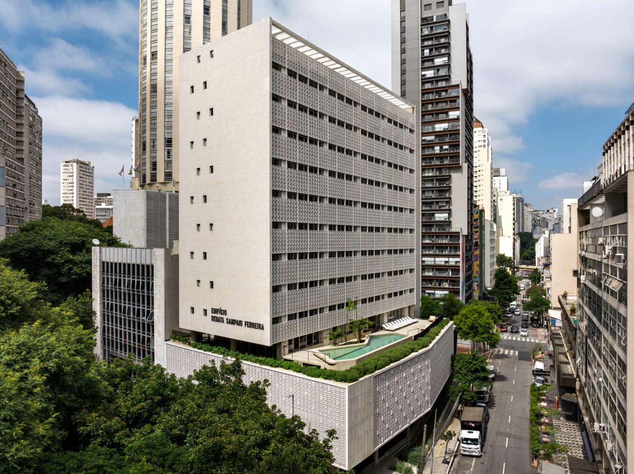 façade of cobogós