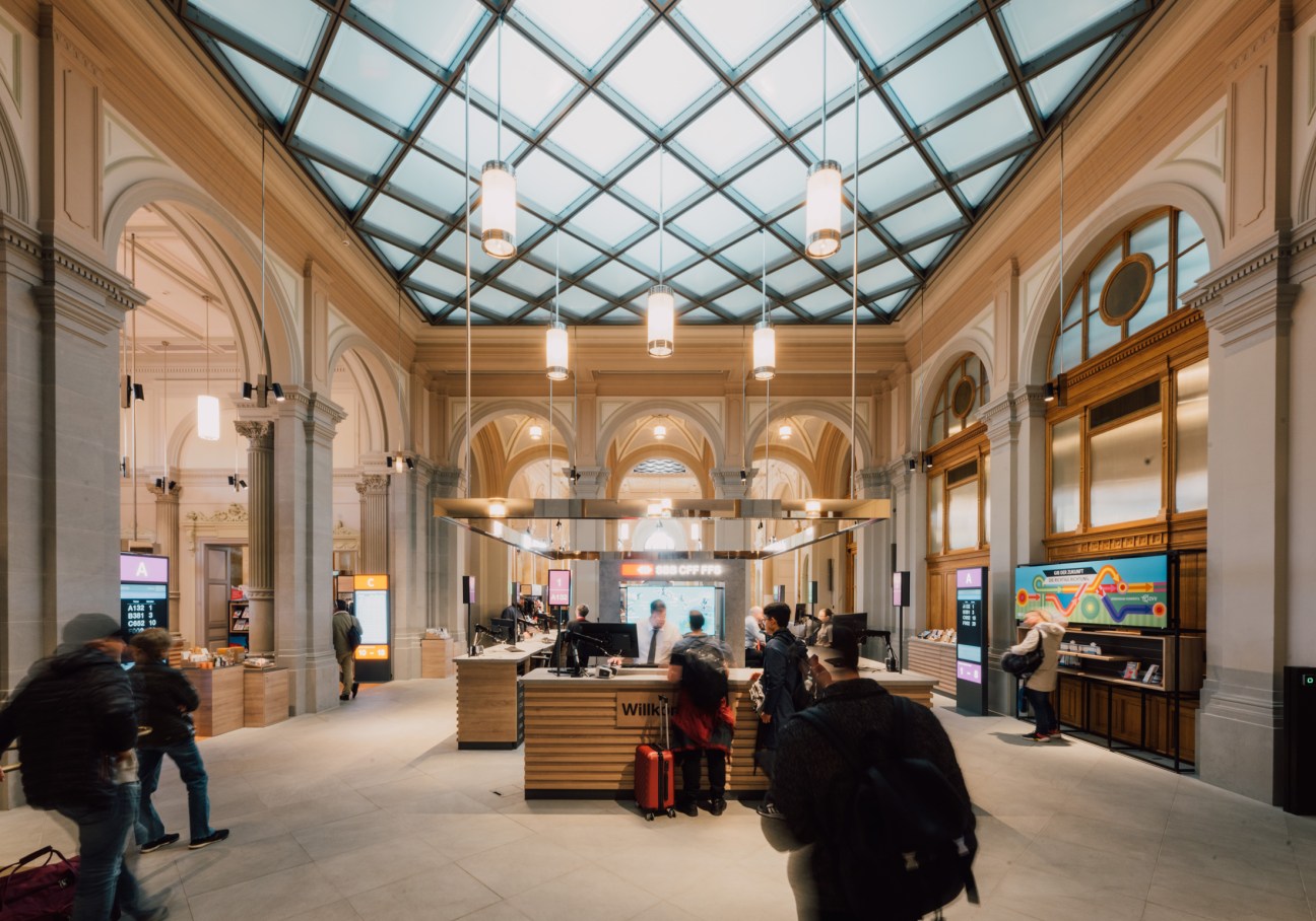 Swiss Federal Railways info desk