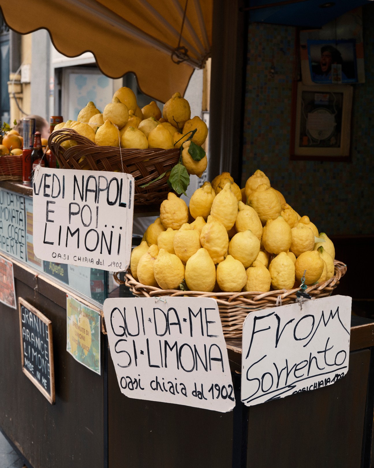Lemon-selling kiosk