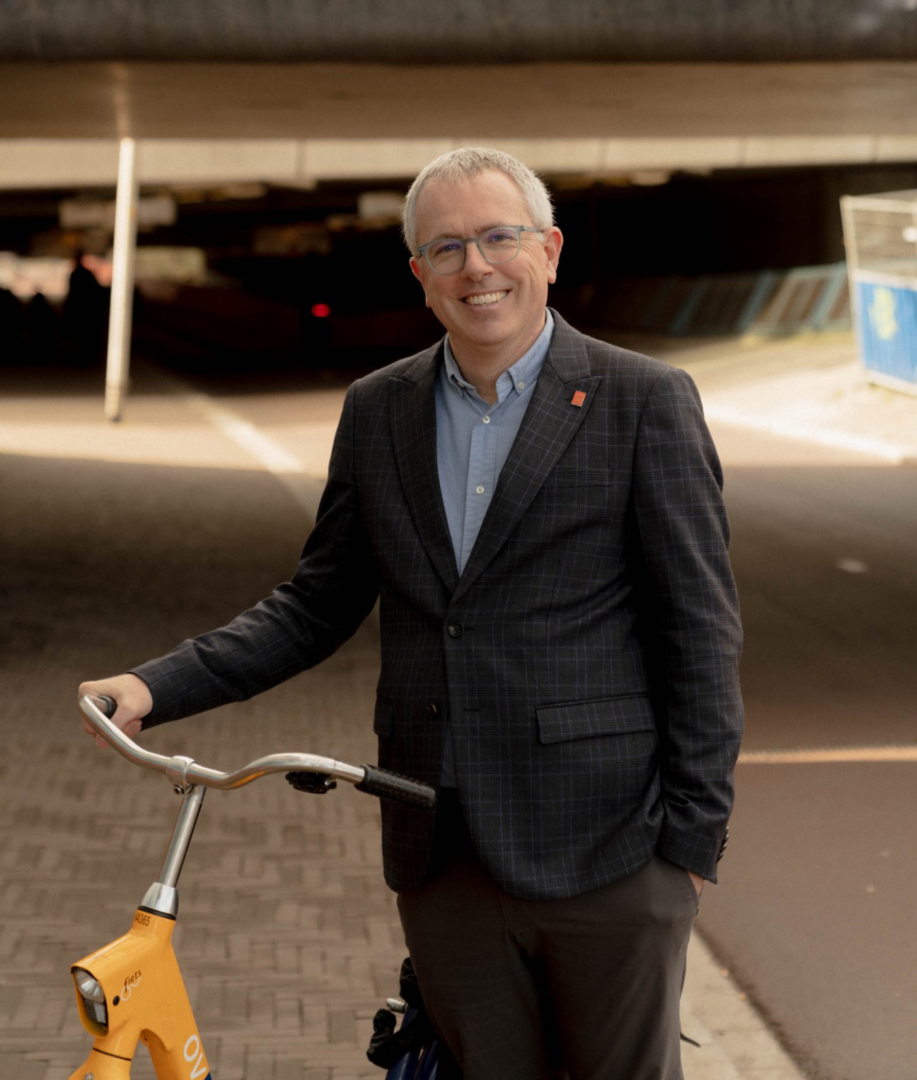 Dutch cycling infrastructure showing bike lanes and urban planning