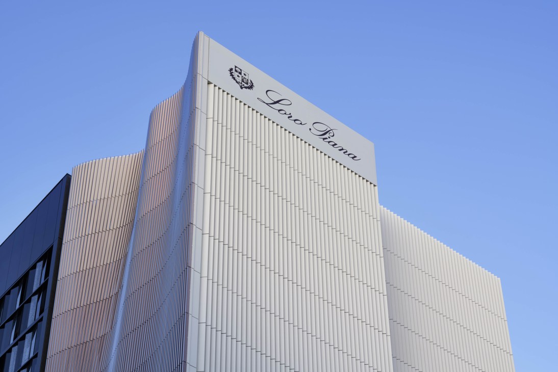 Loro Piana flagship store in Ginza showing the undulating white facade designed by architect Jun Aoki
