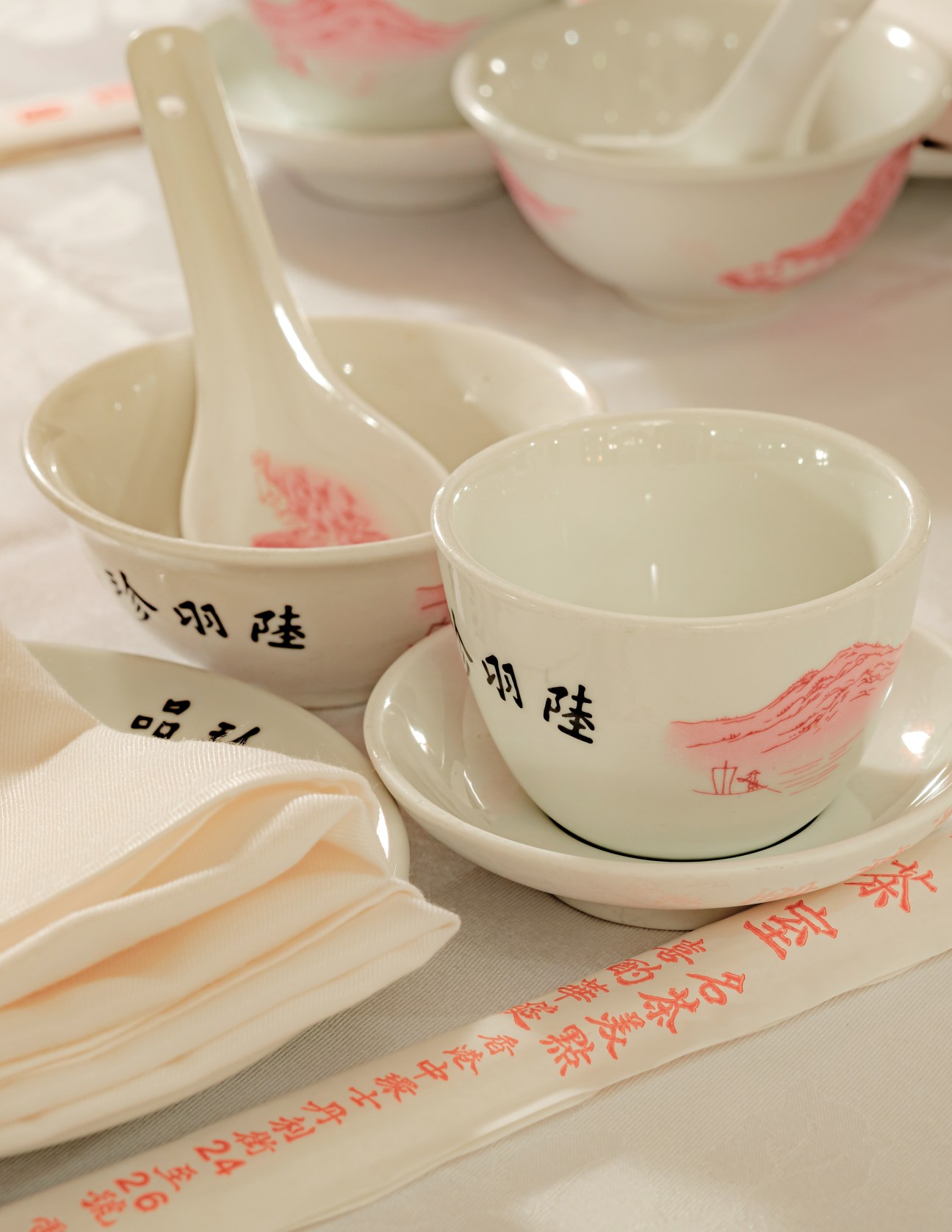 Timeless tableware