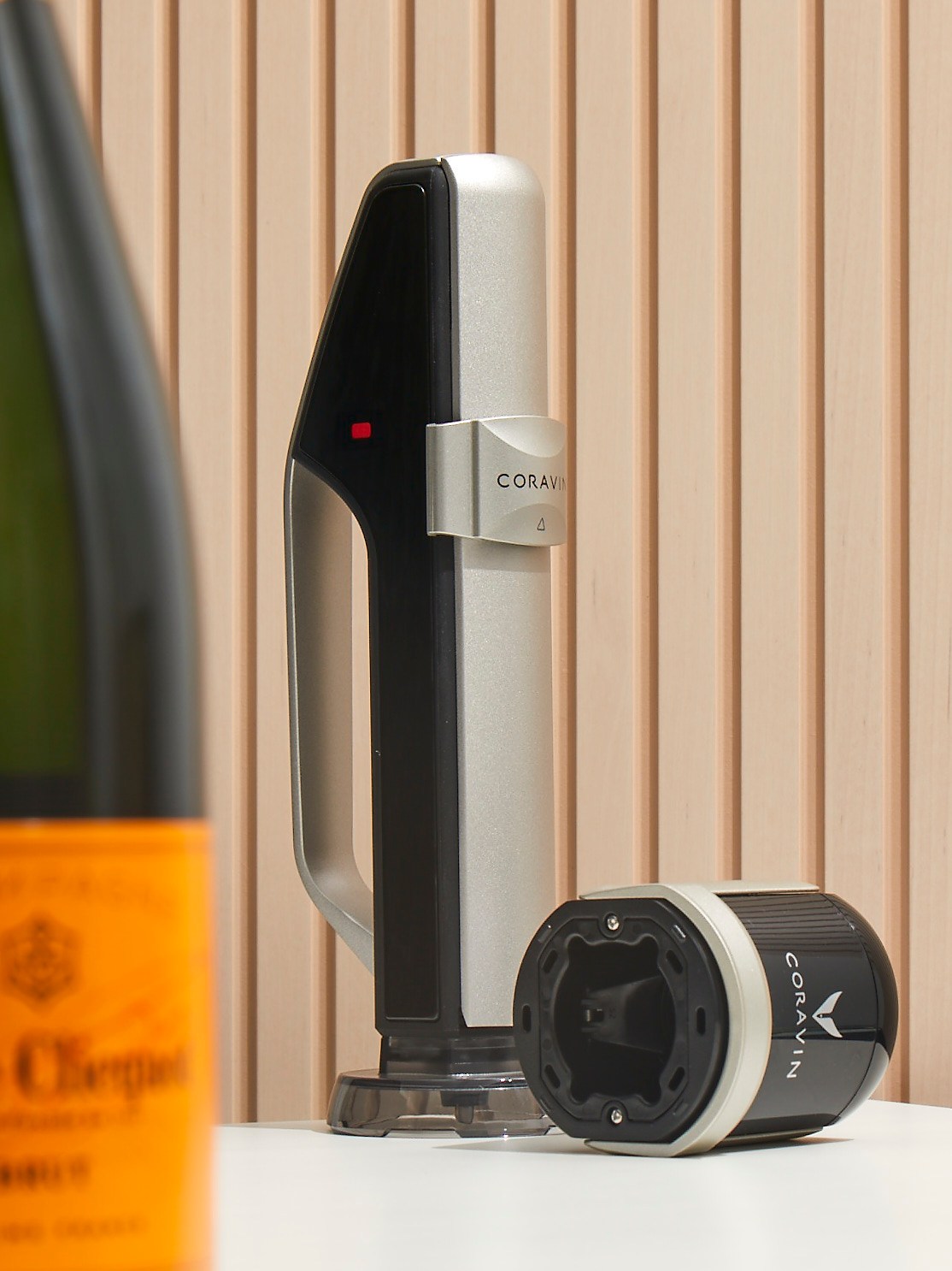 Coravin Sparkling Wine Preservation System with bottle stopper and CO2 charger