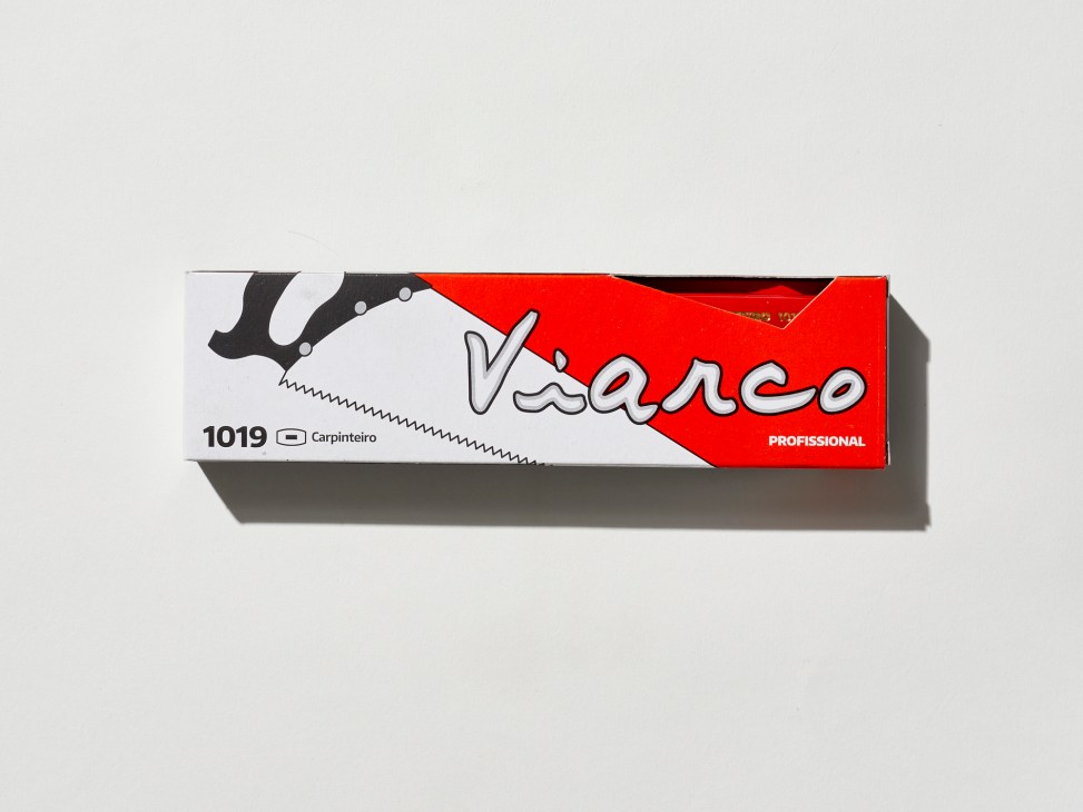 Red and white Viarco professional carpenter pencil package with saw illustration and model number 1019