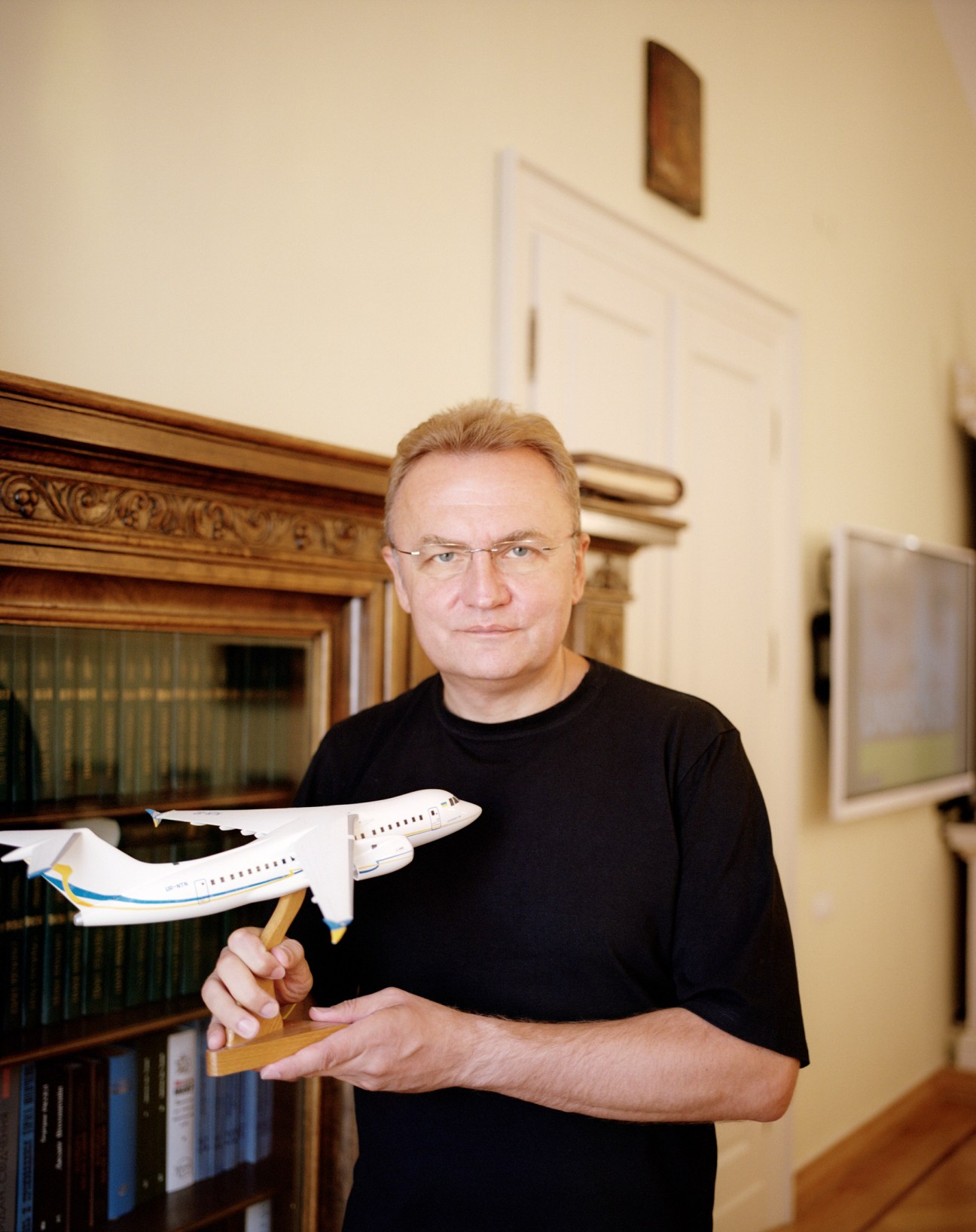 Portrait of Lviv Mayor Andriy Sadovyi in his office