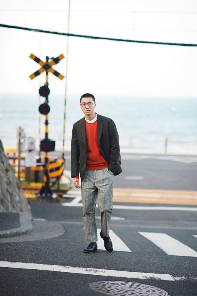 Preppy ensemble with blazer, jumper and classic shoes