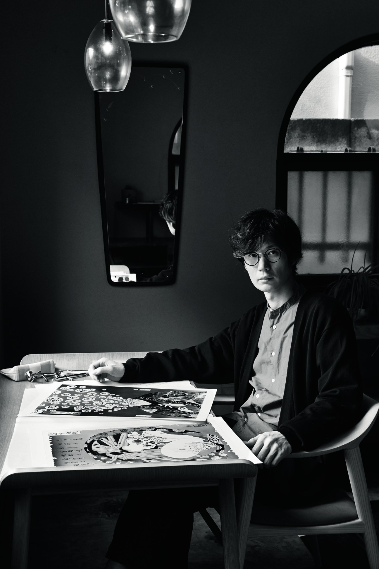 Portrait of Masumi Ishikawa, a woodblock print artist working in the ukiyo-e tradition